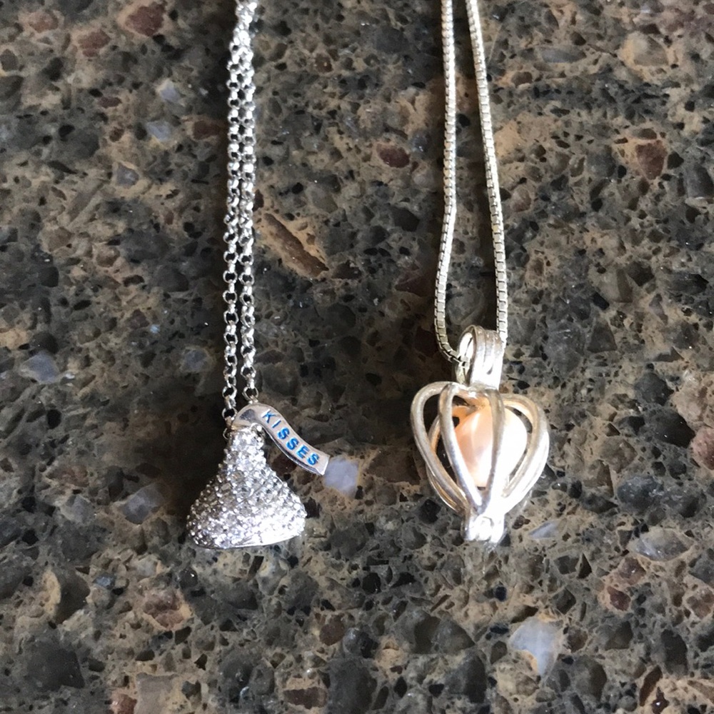 Sterling silver necklace set!